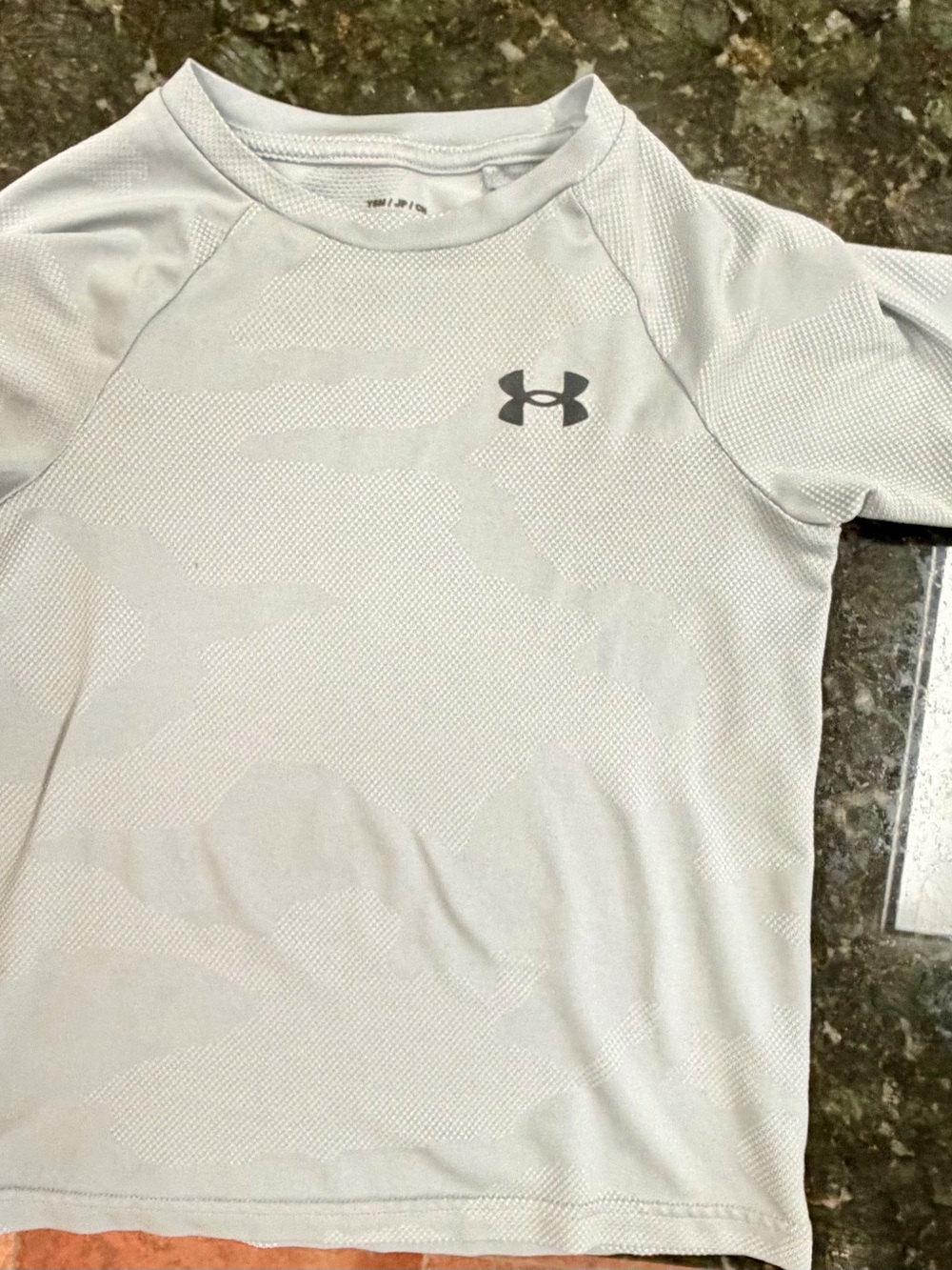 Under Armour Light Gray Camo Performance Tee
